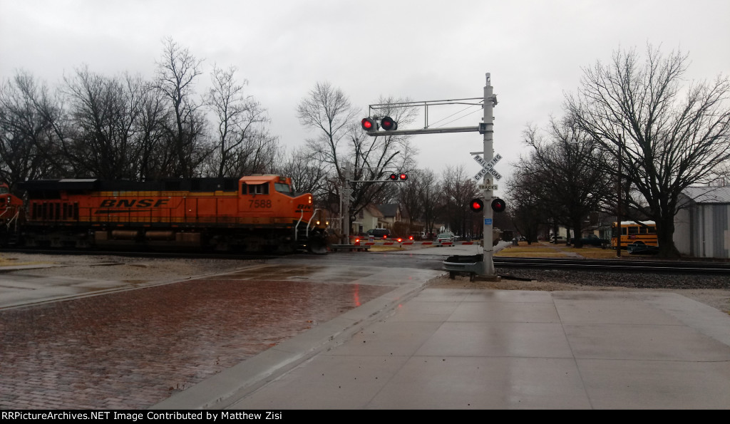 BNSF 7588